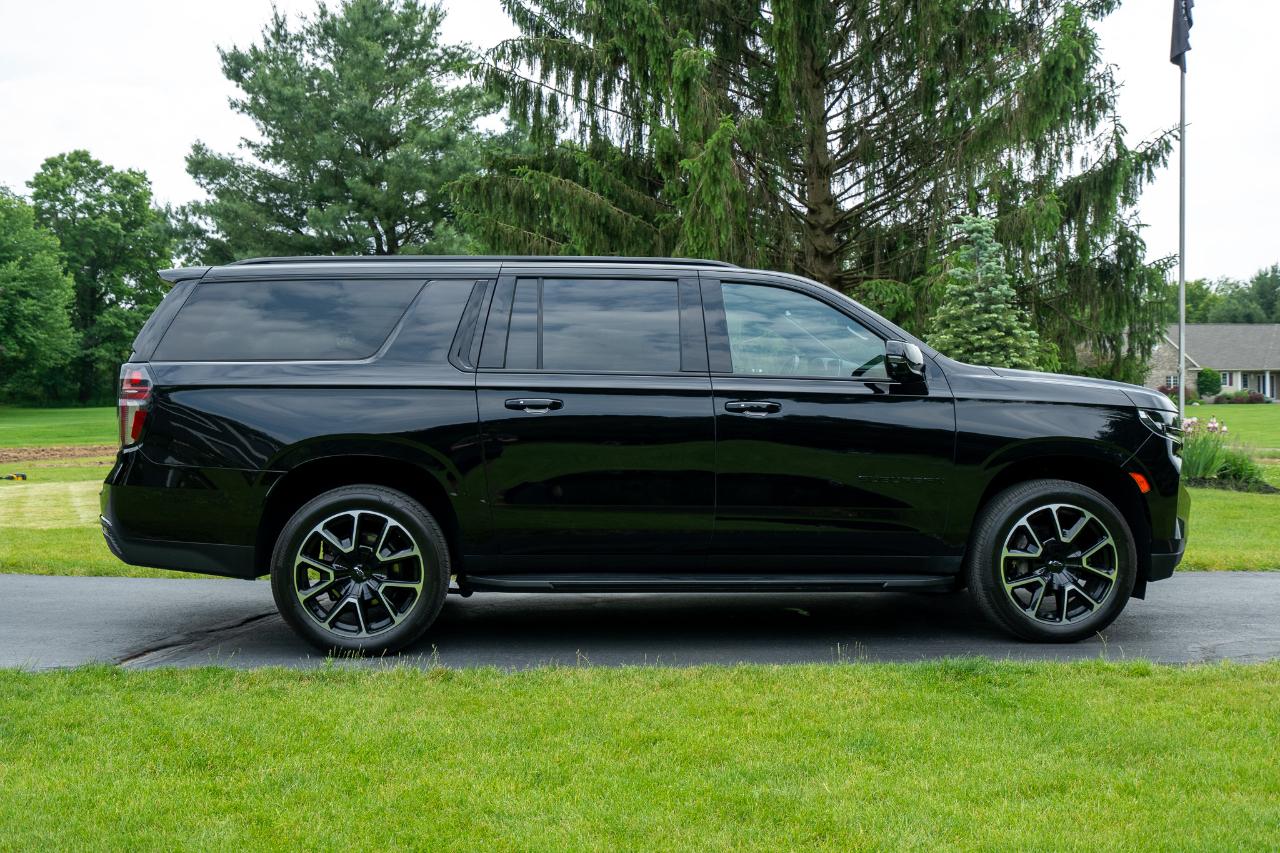 Chevrolet Suburban RST 4WD 2023