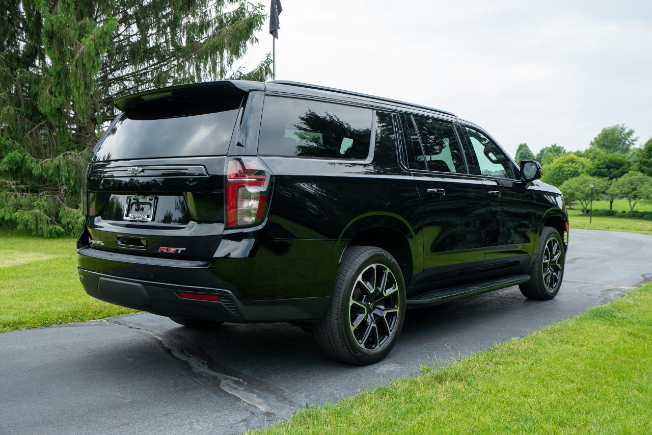Chevrolet Suburban RST 4WD 2023
