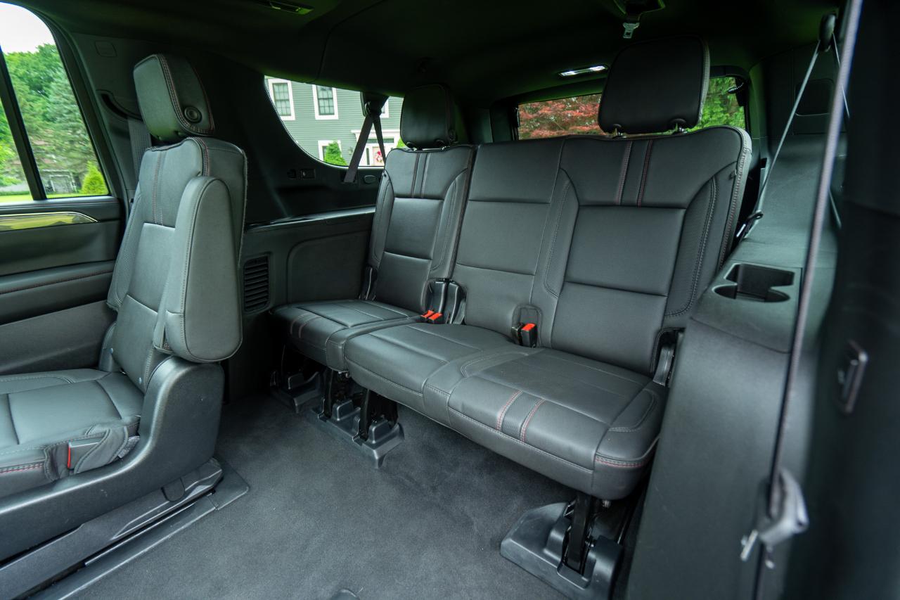 Chevrolet Suburban RST 4WD 2023