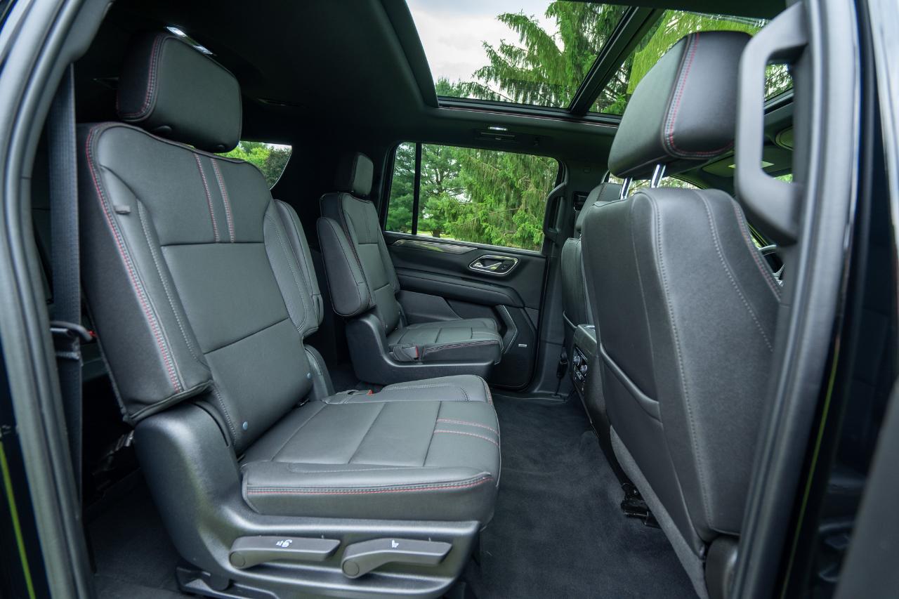 Chevrolet Suburban RST 4WD 2023