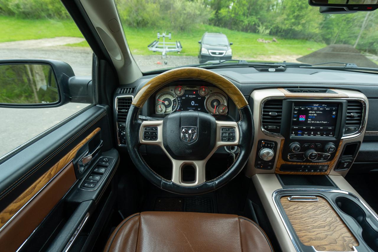 RAM 1500 Laramie Longhorn Crew Cab 4WD 2018