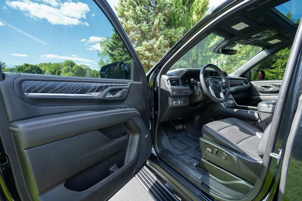 GMC Yukon XL Denali 4WD 2023