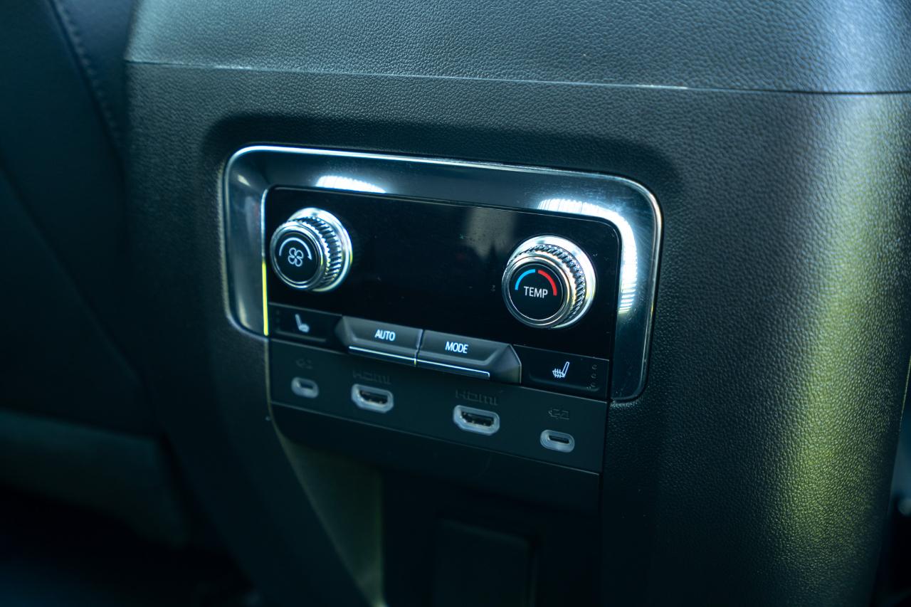 GMC Yukon XL Denali 4WD 2023