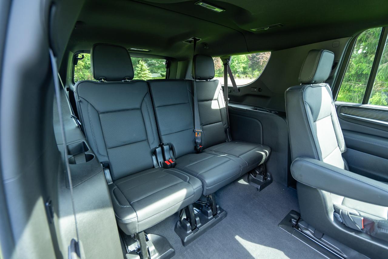 GMC Yukon XL Denali 4WD 2023