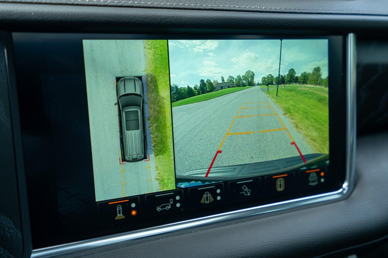 GMC Yukon XL Denali 4WD 2023