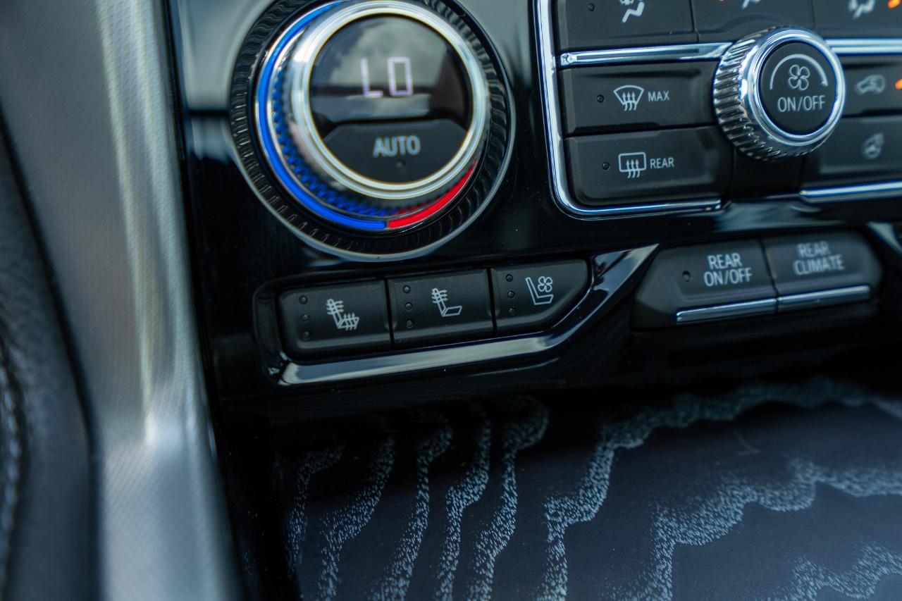 GMC Yukon XL Denali 4WD 2023