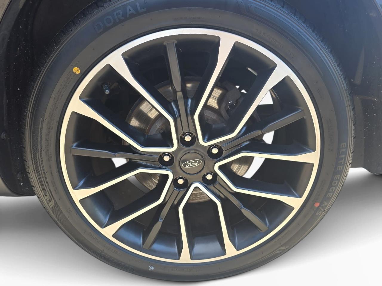 Ford Taurus SEL FWD 2019