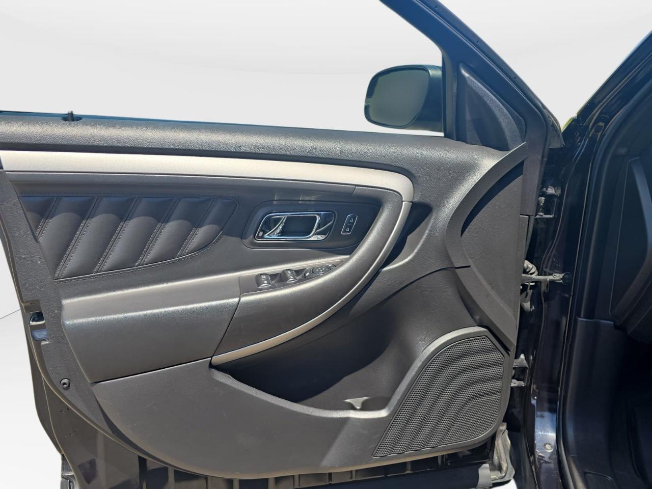 Ford Taurus SEL FWD 2019