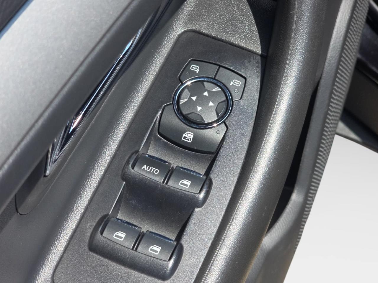 Ford Taurus SEL FWD 2019