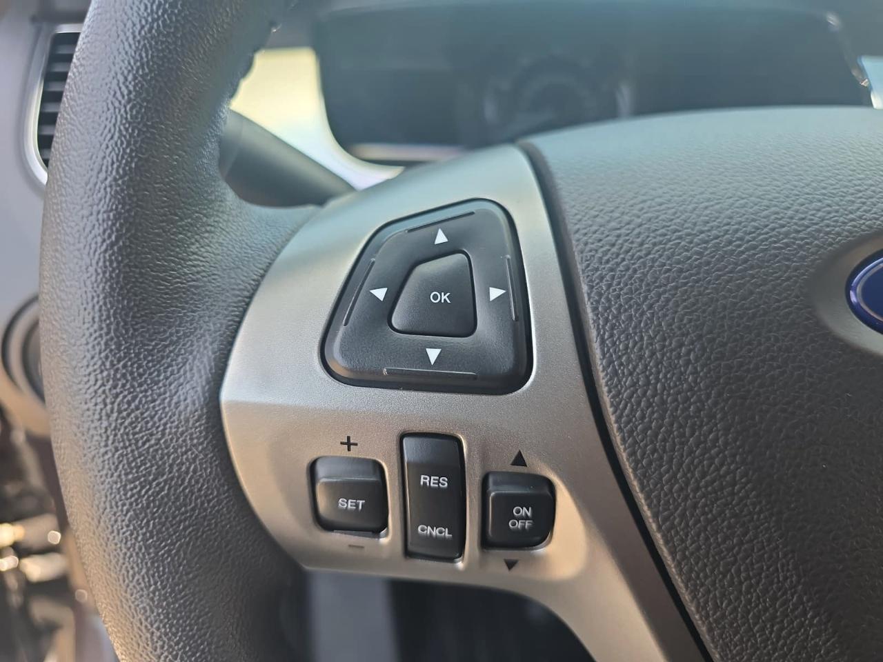 Ford Taurus SEL FWD 2019