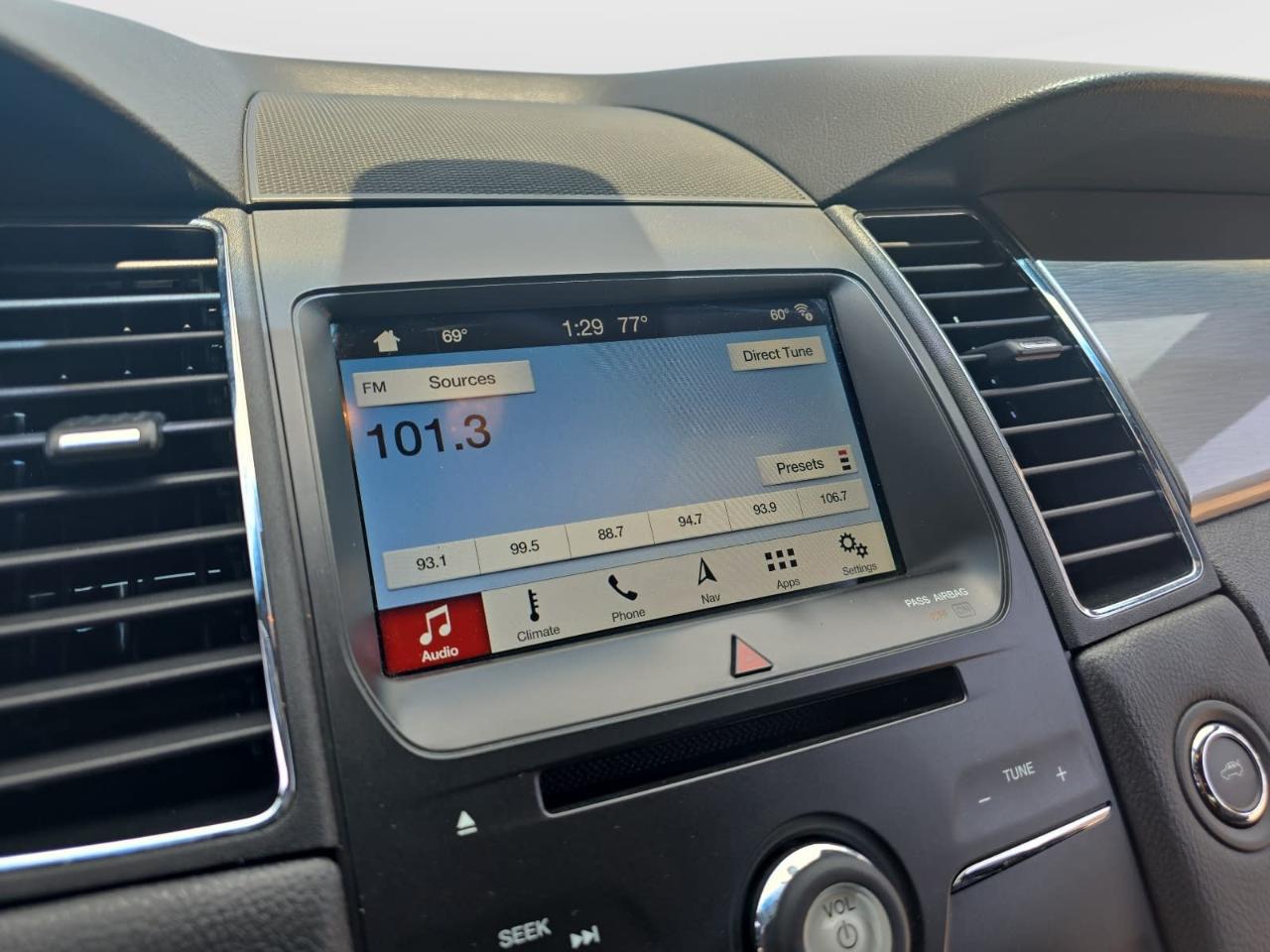 Ford Taurus SEL FWD 2019