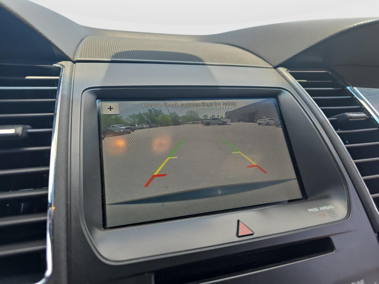 Ford Taurus SEL FWD 2019