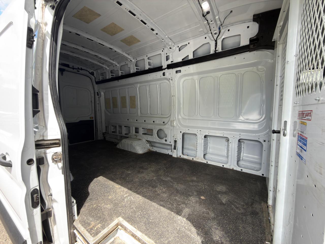 Ford Transit  2023