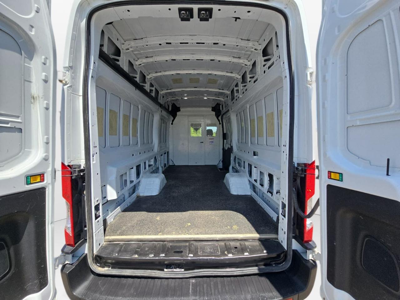 Ford Transit  2023