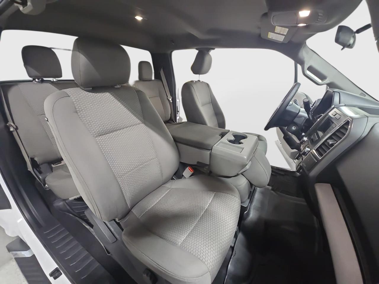 Ford F150 XLT Supercab 4WD 2016