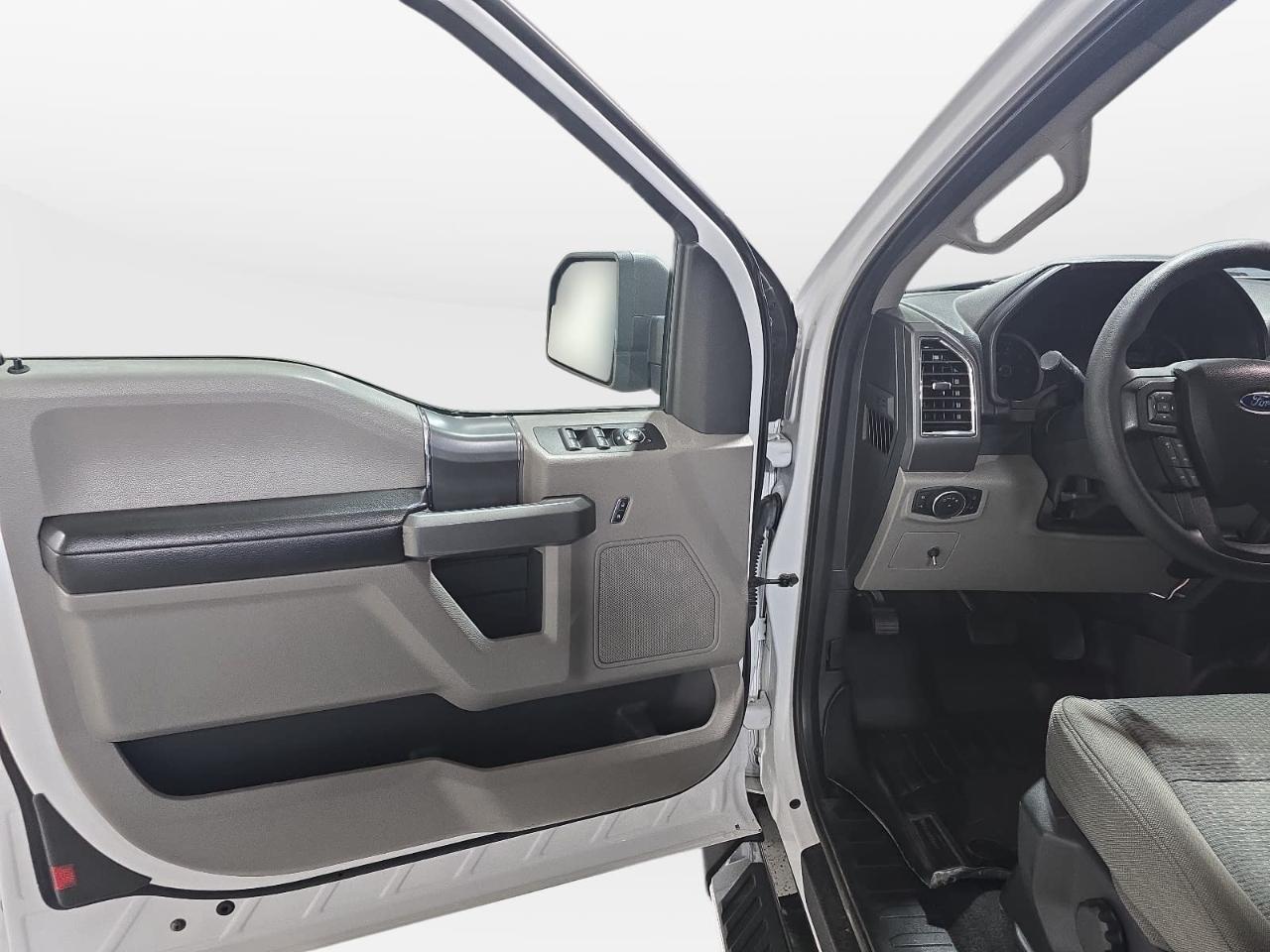 Ford F150 XLT Supercab 4WD 2016