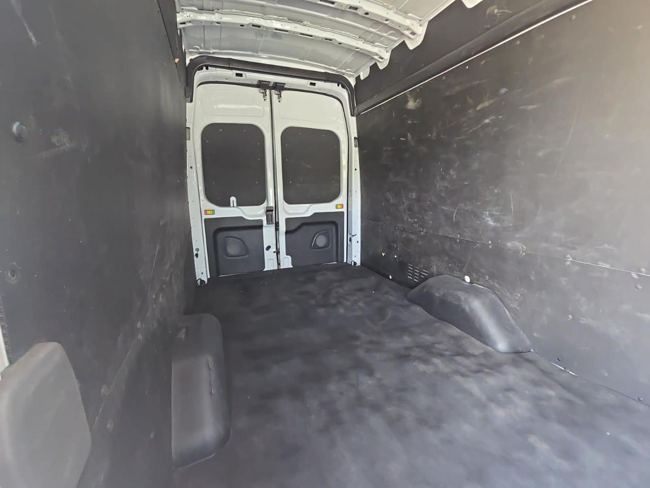 Ford Transit  2025