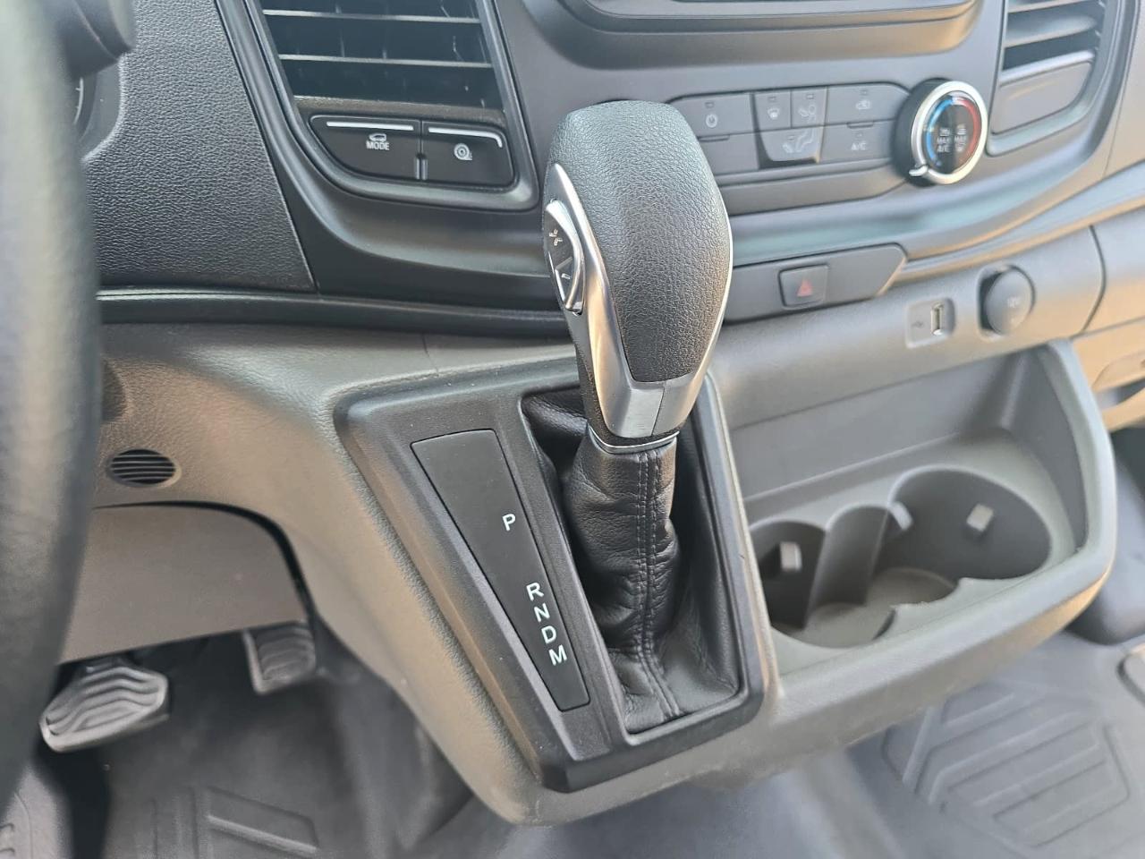 Ford Transit  2025