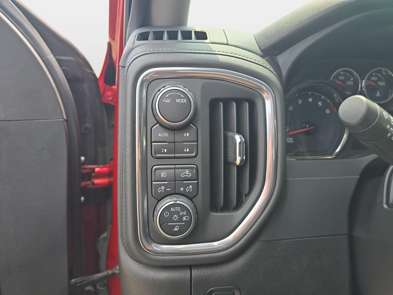 Chevrolet Silverado 1500 Trail Boss LT Crew Cab 4WD 2021