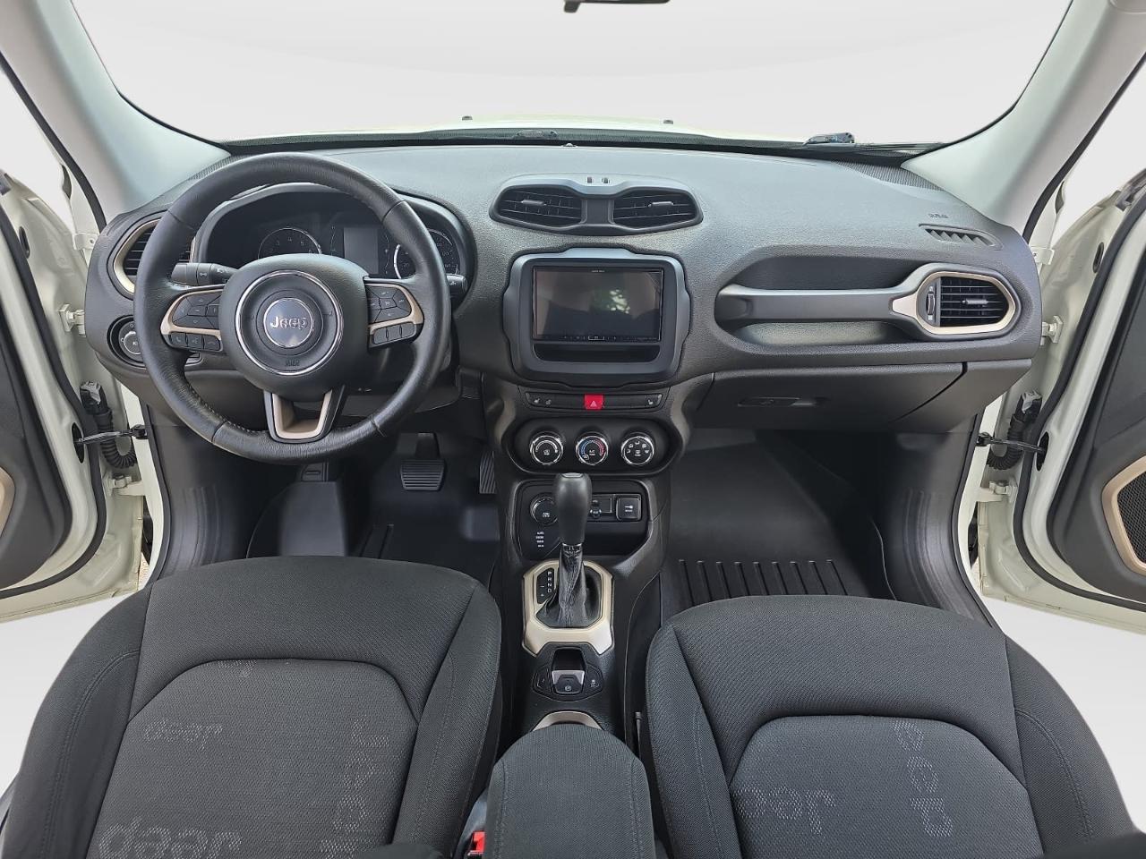 Jeep Renegade Latitude 4WD 2015