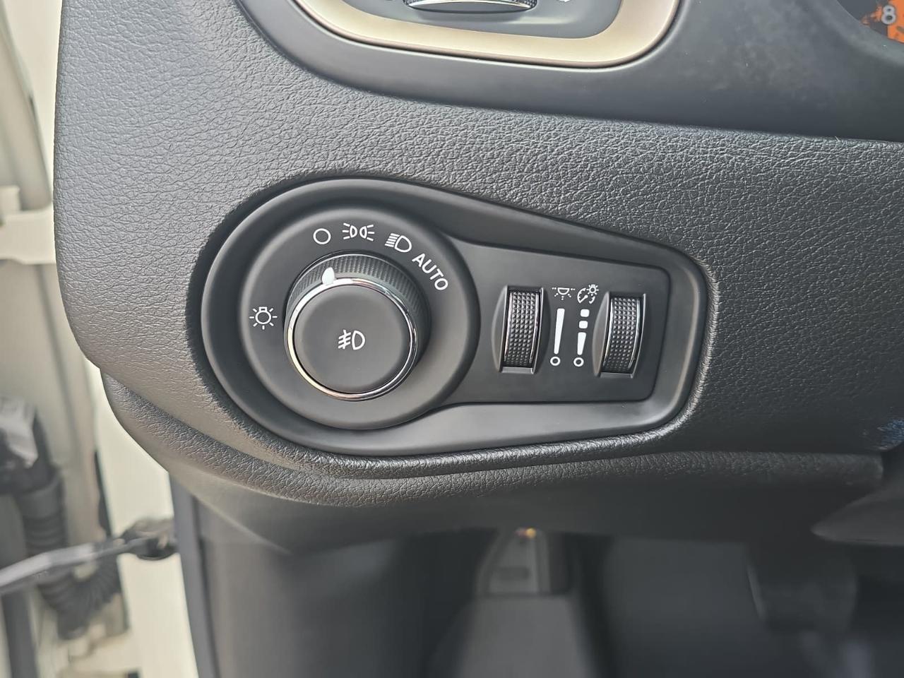 Jeep Renegade Latitude 4WD 2015