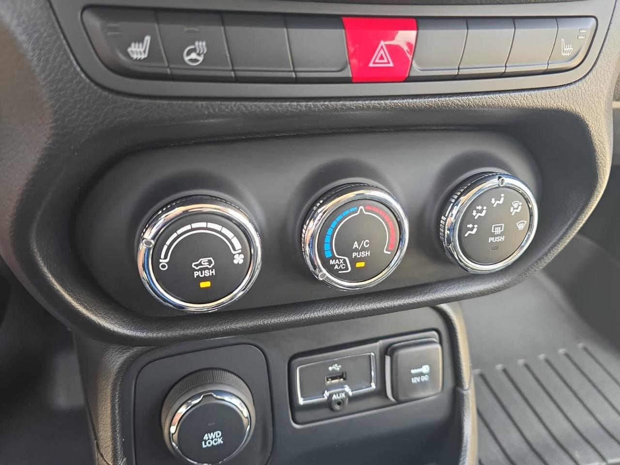Jeep Renegade Latitude 4WD 2015