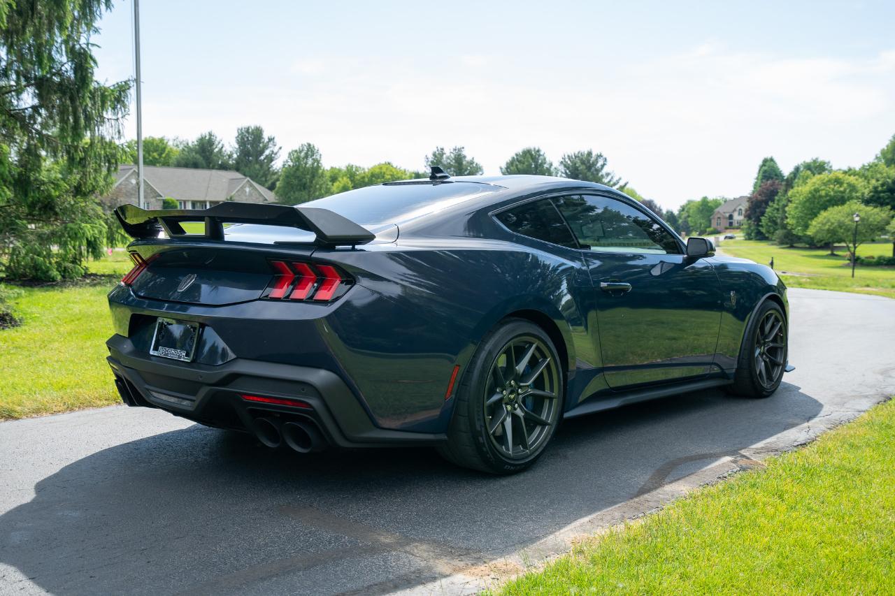 Ford Mustang Dark Horse 2024