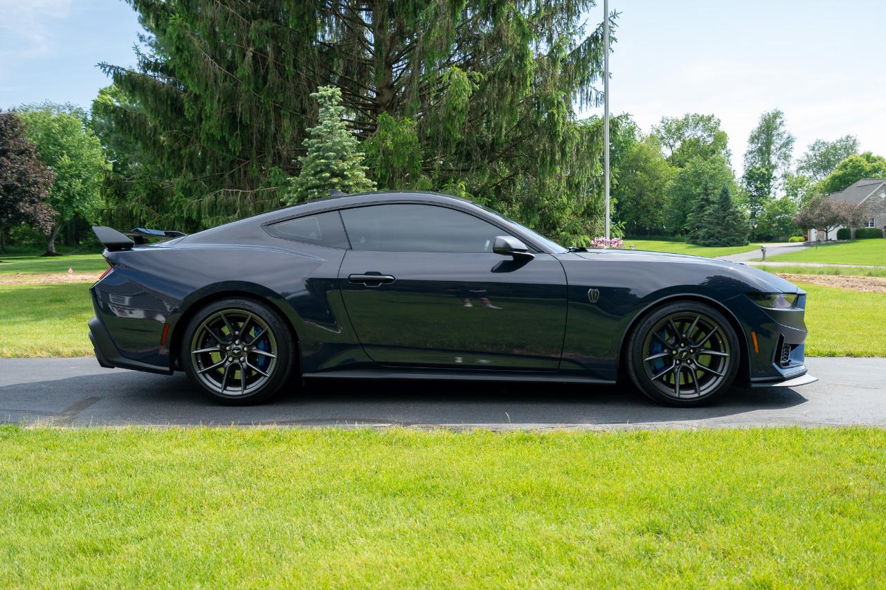 Ford Mustang Dark Horse 2024