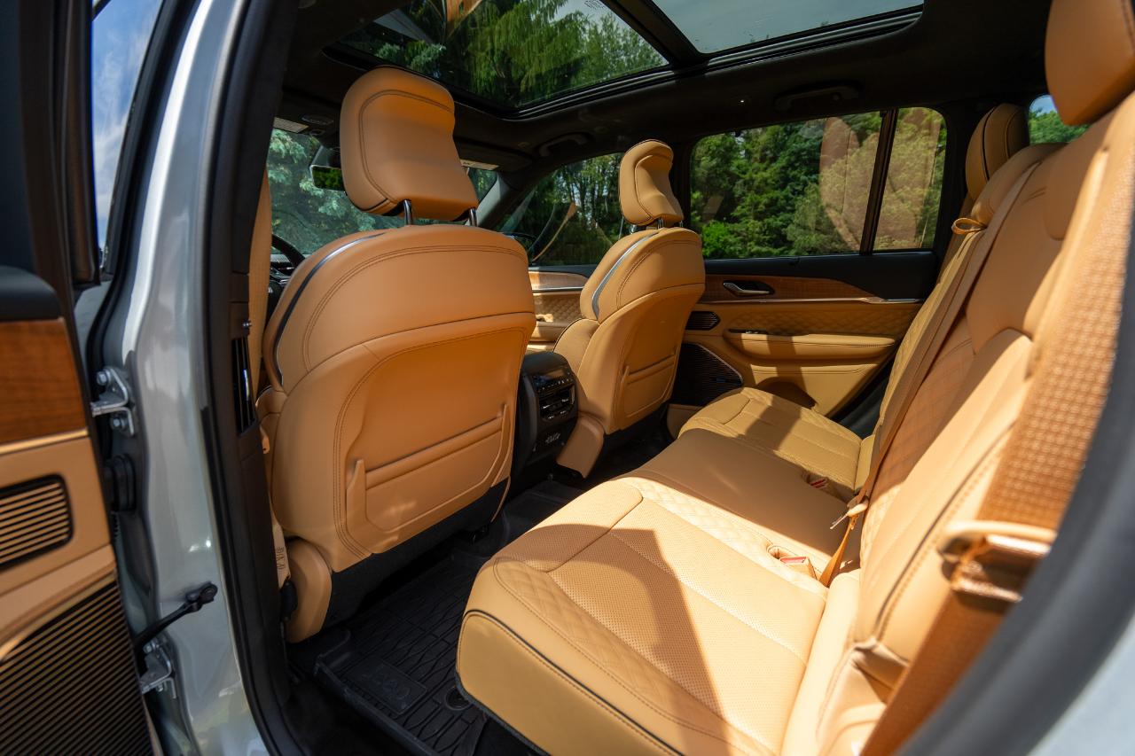 Jeep Grand Cherokee  2024
