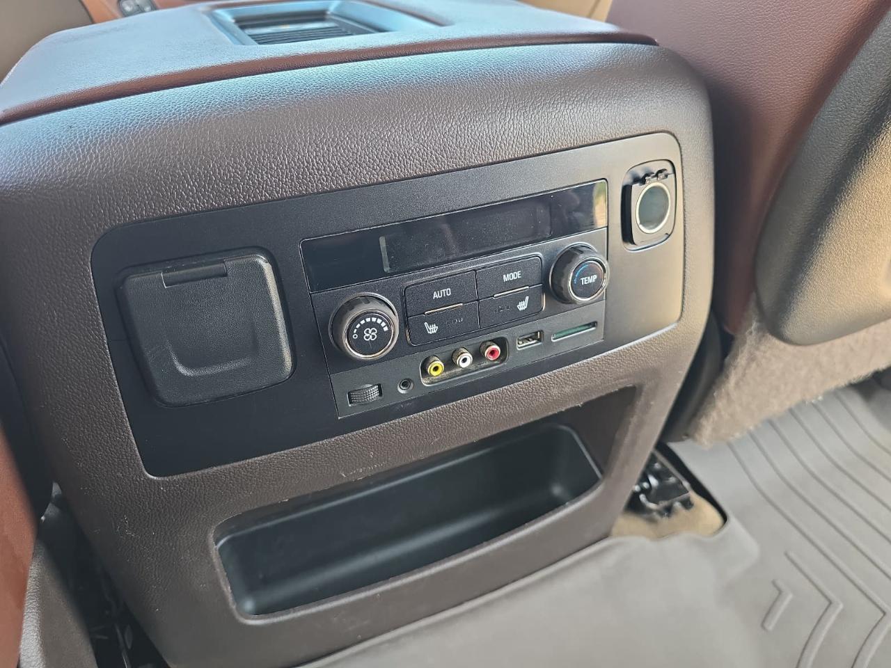 Chevrolet Suburban LTZ 4WD 2016