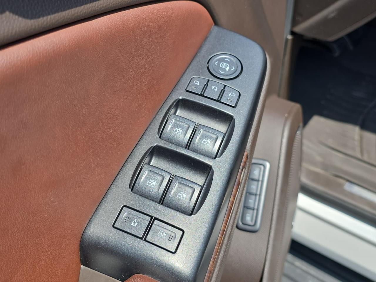 Chevrolet Suburban LTZ 4WD 2016