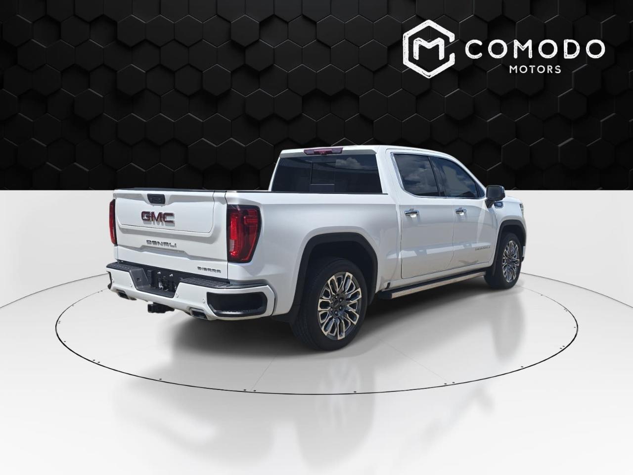 GMC Sierra 1500 Denali Crew Cab 4WD 2023