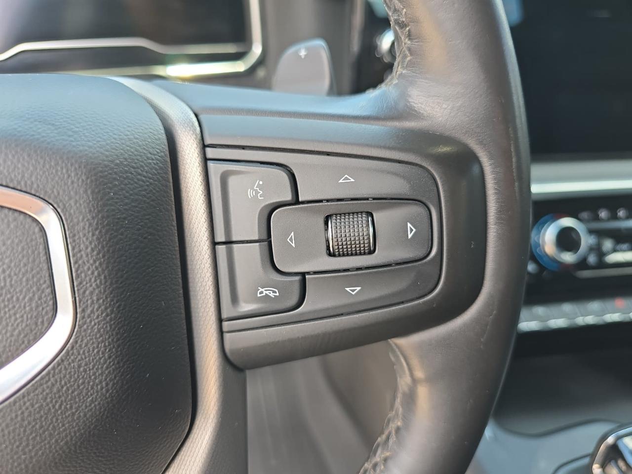 GMC Sierra 1500 Denali Crew Cab 4WD 2023