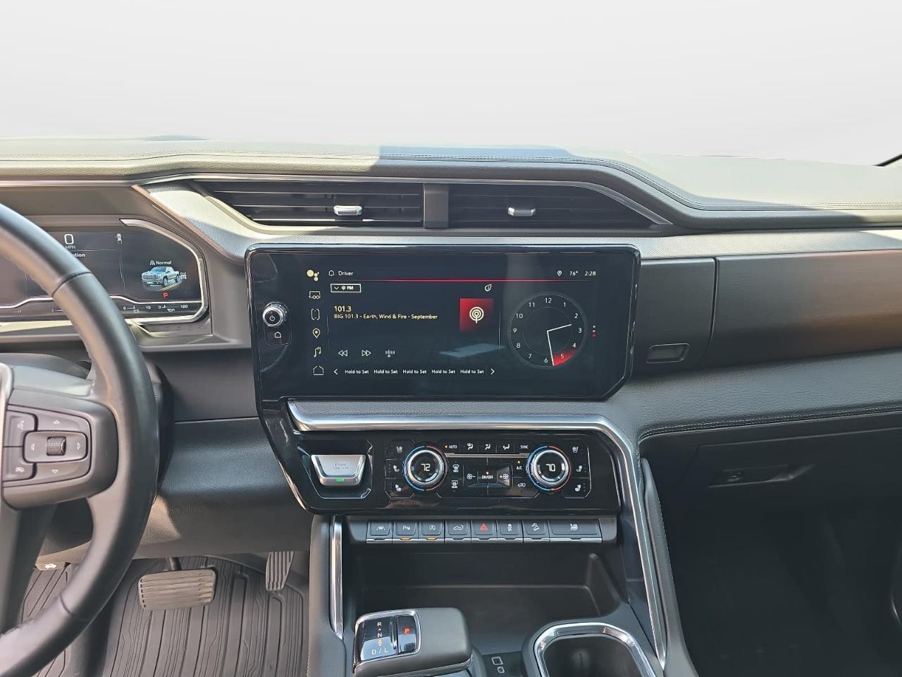 GMC Sierra 1500 Denali Crew Cab 4WD 2023