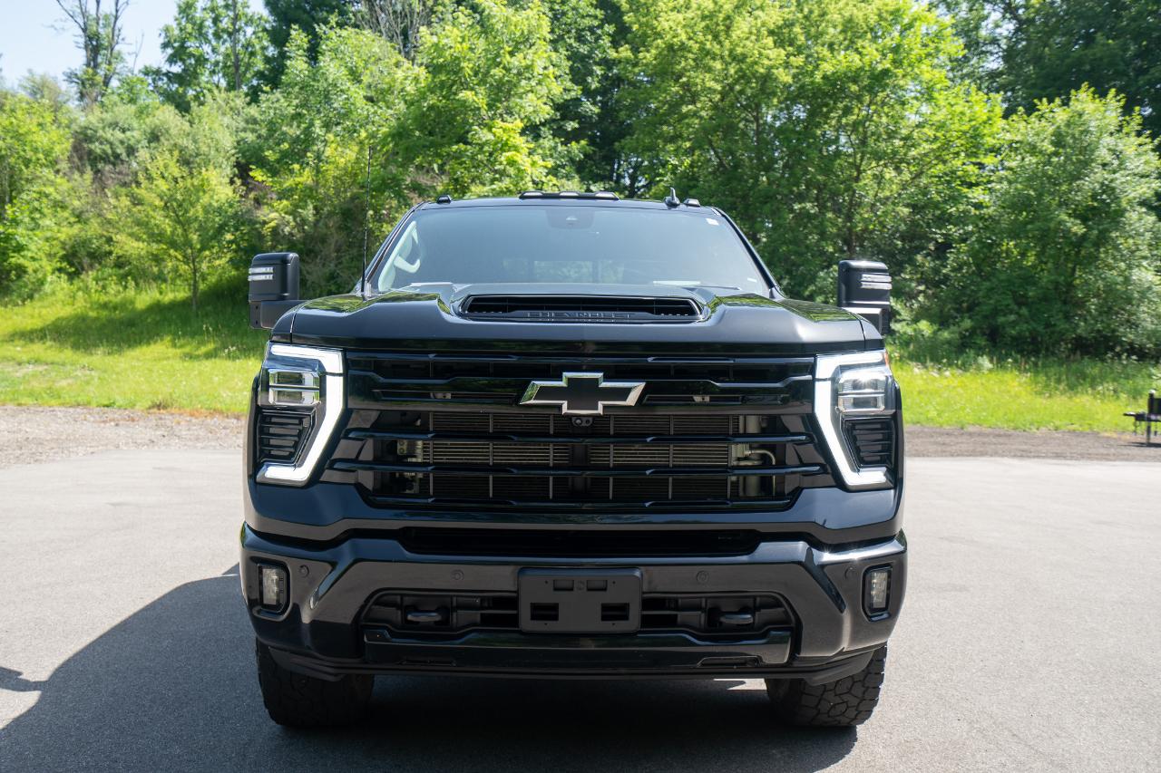 Chevrolet Silverado 2500HD LTZ Crew Cab 4WD 2024