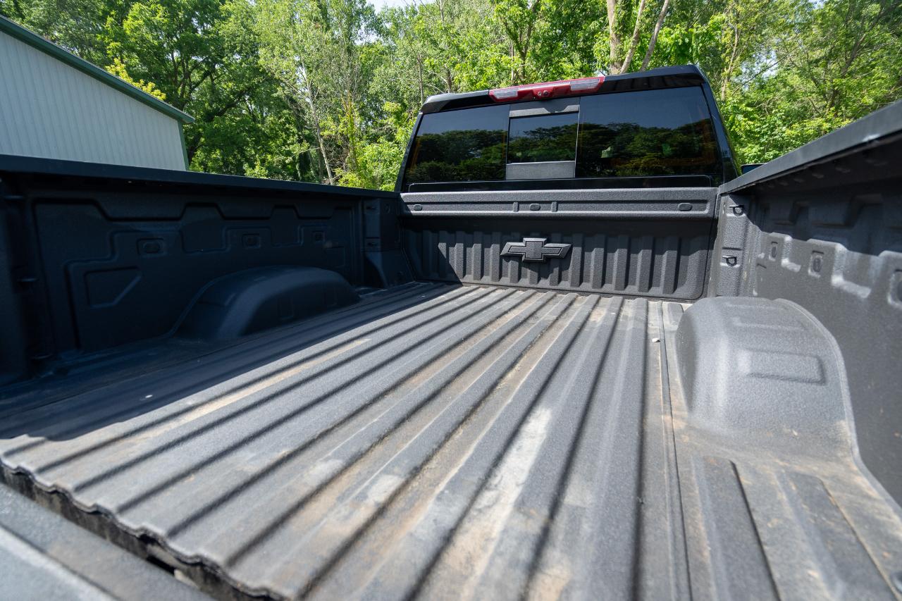 Chevrolet Silverado 2500HD LTZ Crew Cab 4WD 2024