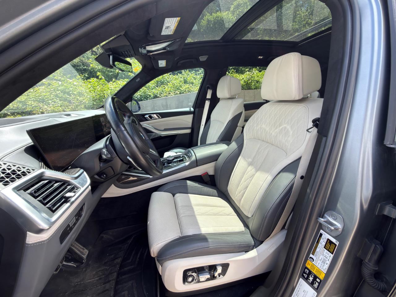 BMW X7 M60i 2023