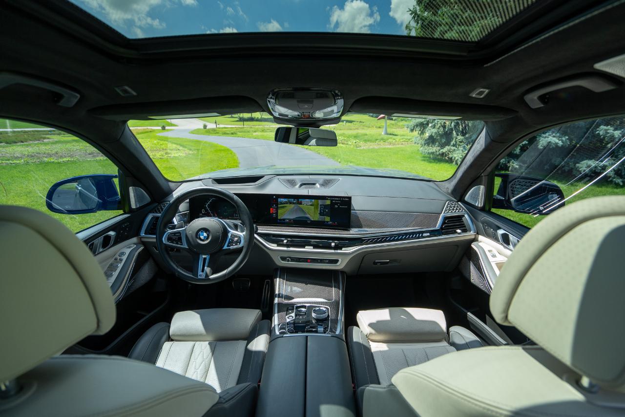 BMW X7 M60i 2023