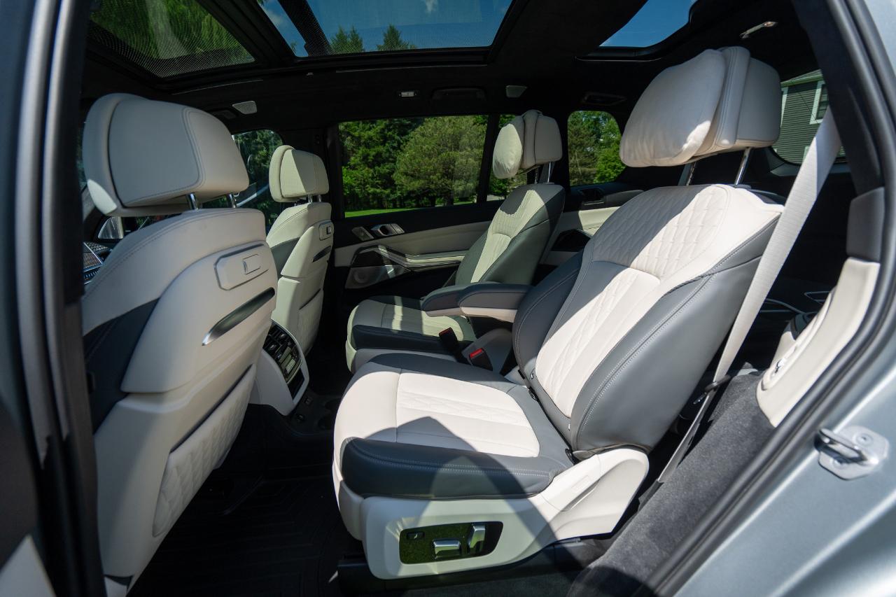 BMW X7 M60i 2023