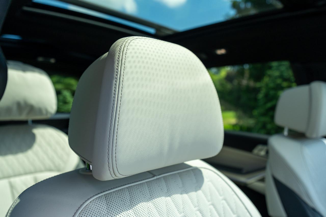 BMW X7 M60i 2023