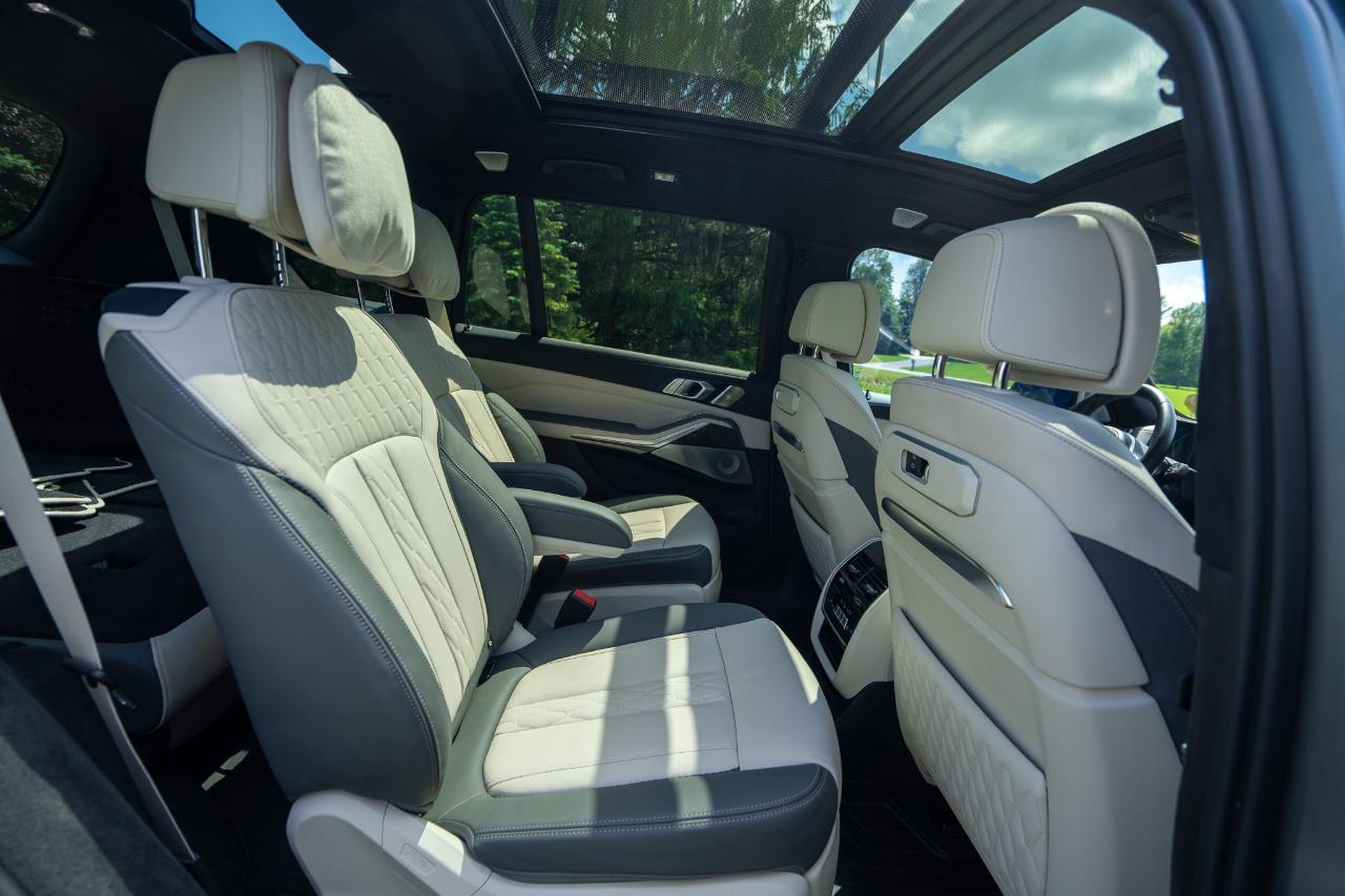 BMW X7 M60i 2023