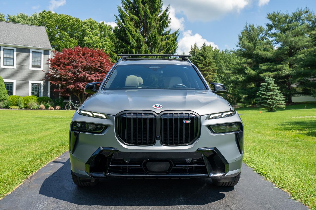 BMW X7 M60i 2023