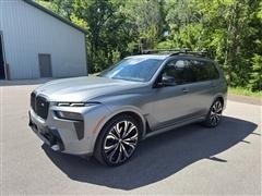 2023 BMW X7 