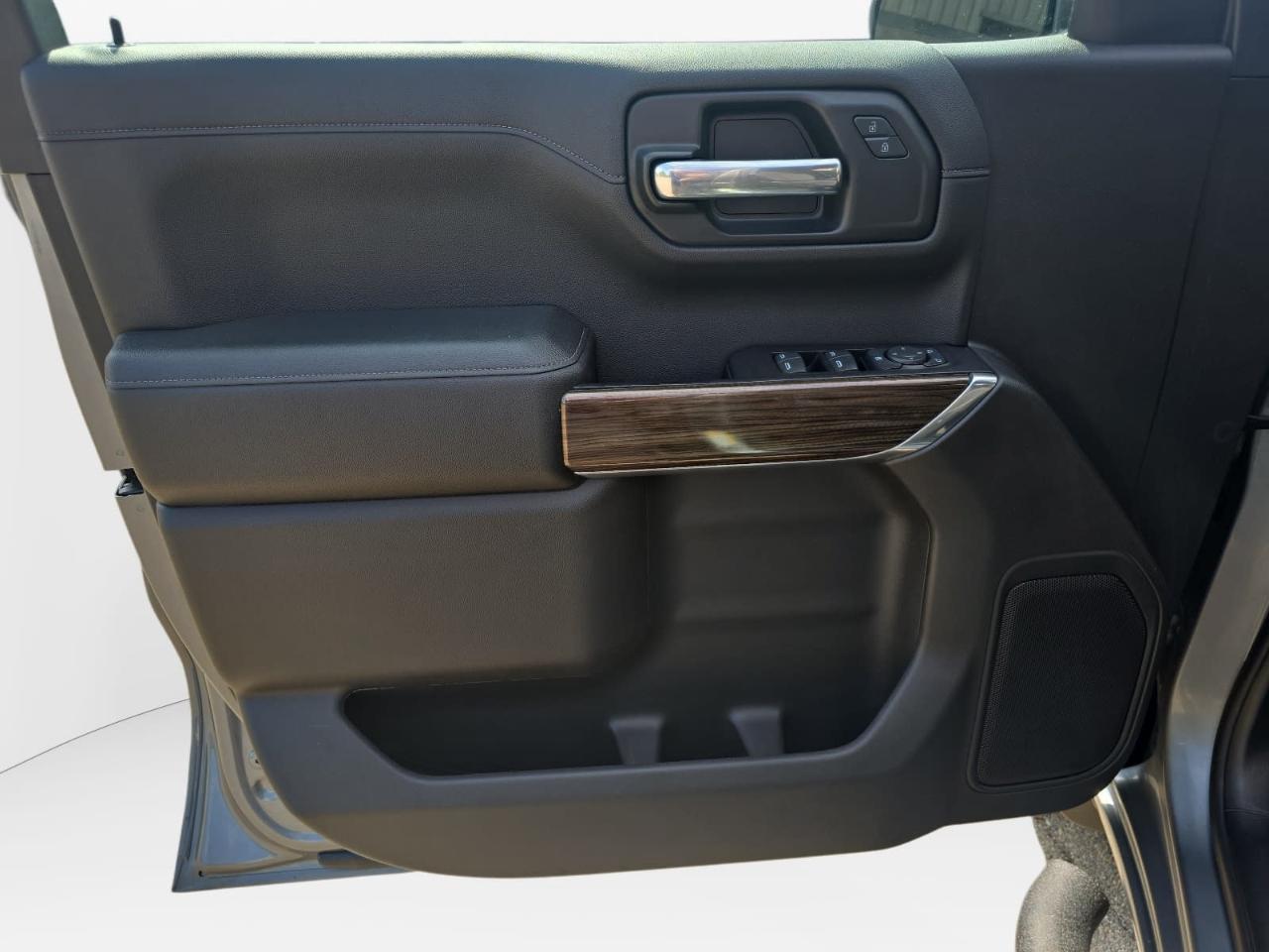 Chevrolet Silverado 1500 LT Crew Cab 4WD 2020