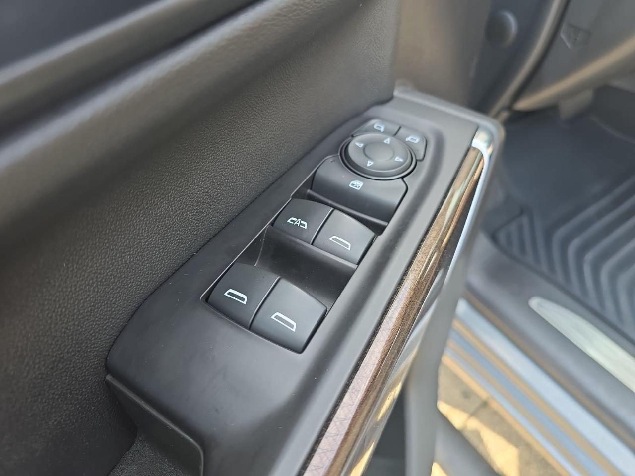 Chevrolet Silverado 1500 LT Crew Cab 4WD 2020