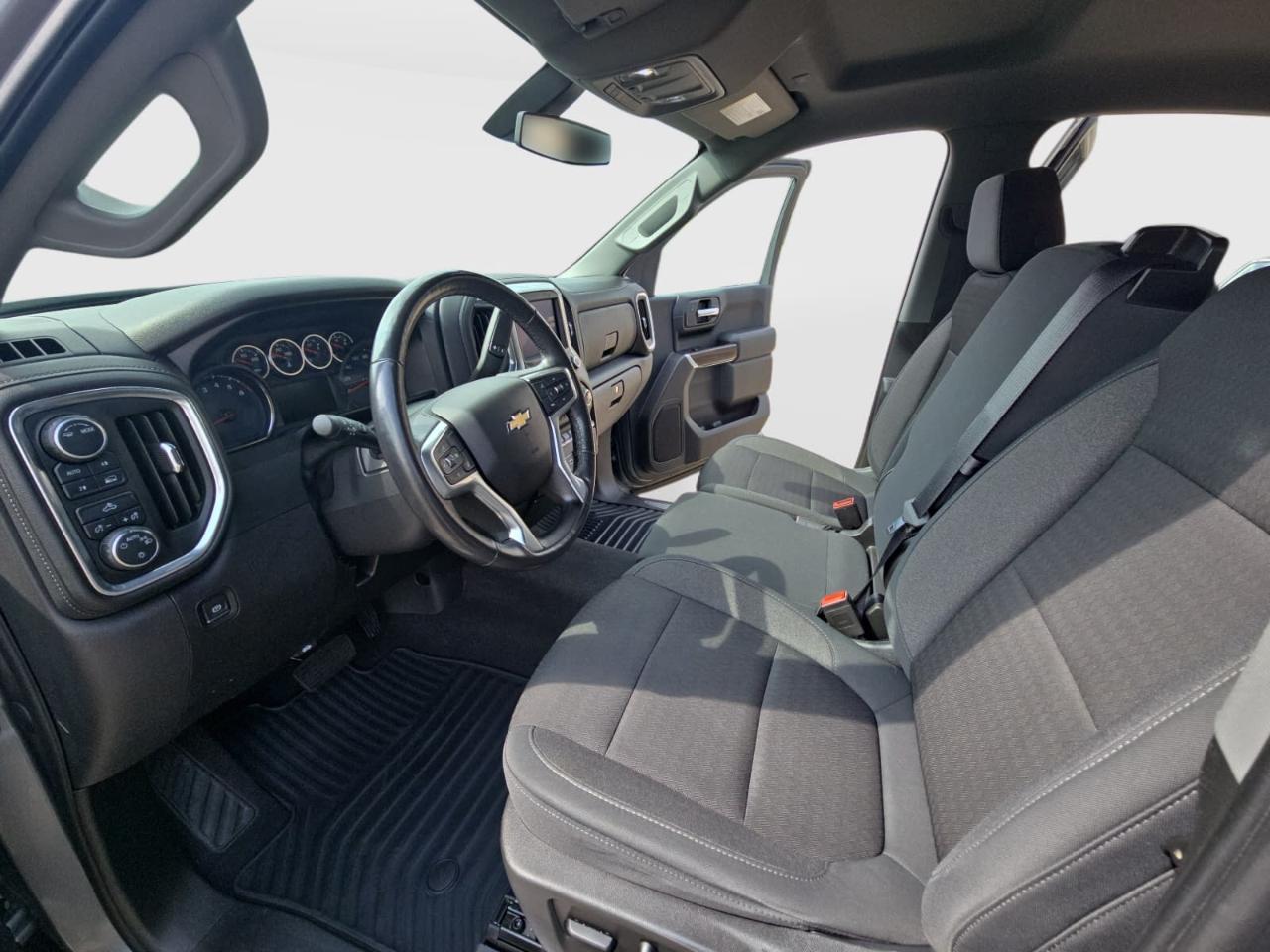 Chevrolet Silverado 1500 LT Crew Cab 4WD 2020