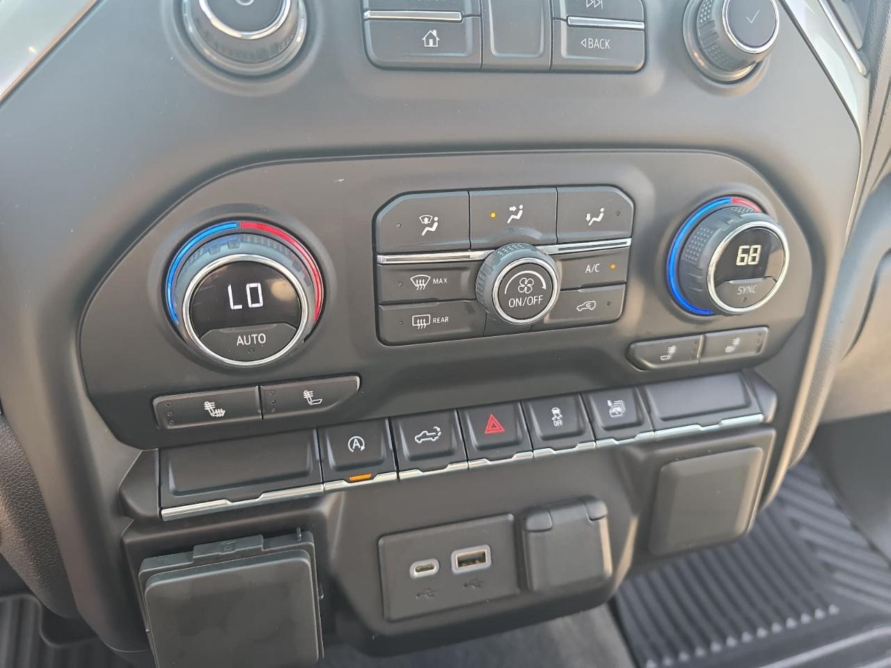 Chevrolet Silverado 1500 LT Crew Cab 4WD 2020