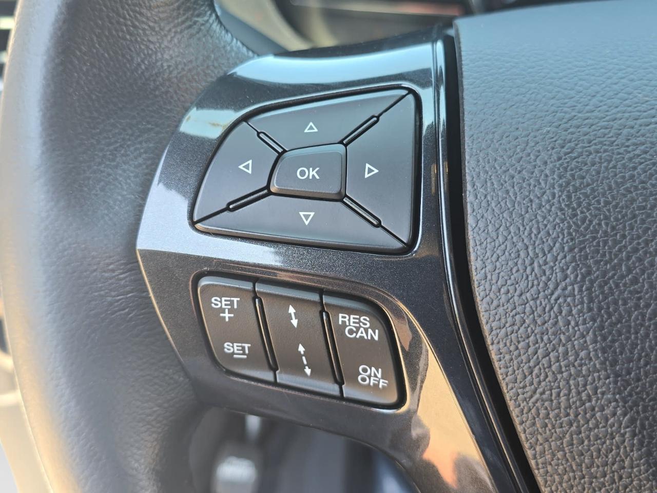 Ford Explorer XLT 4WD 2019