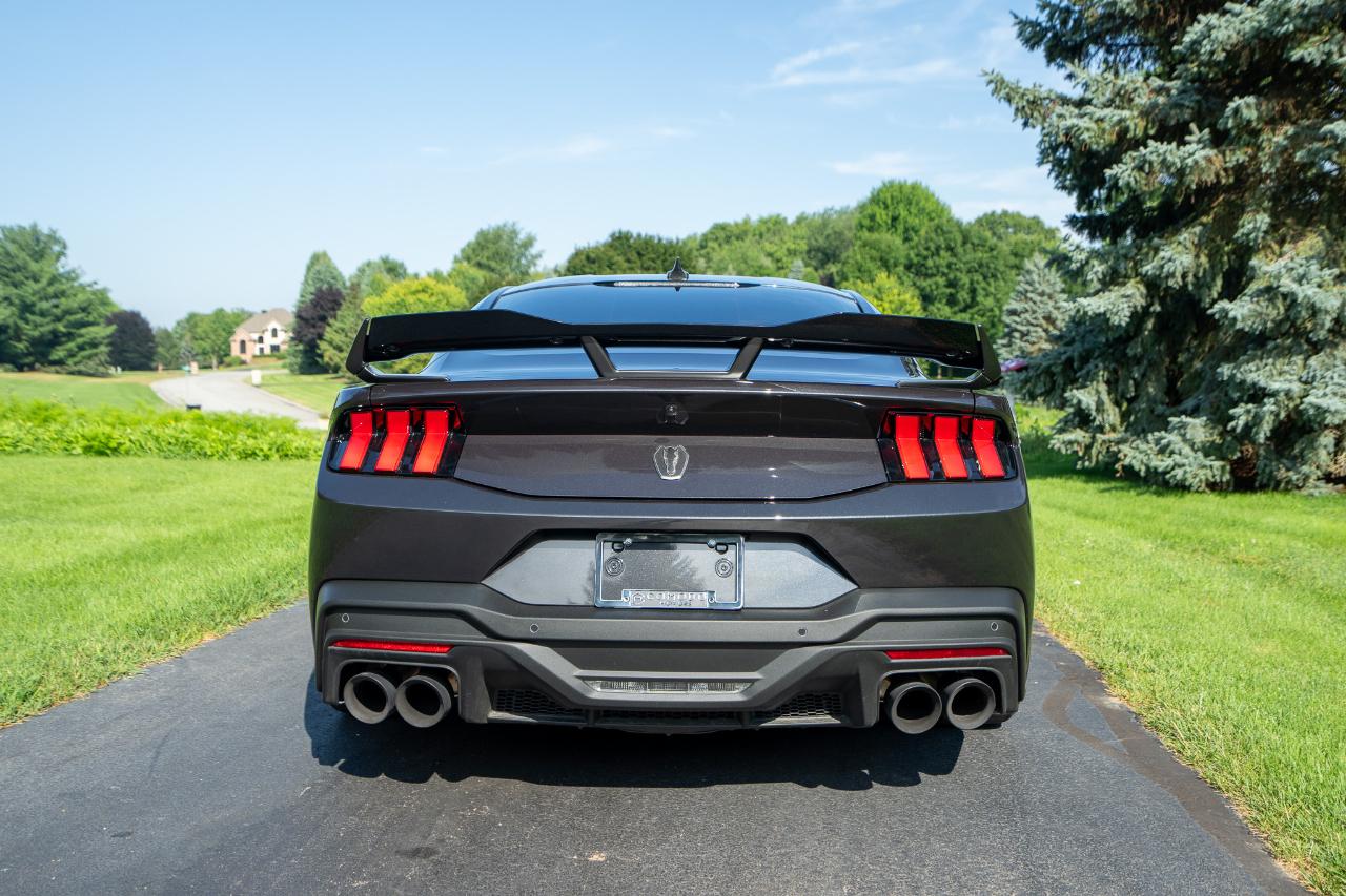 Ford Mustang Dark Horse 2024