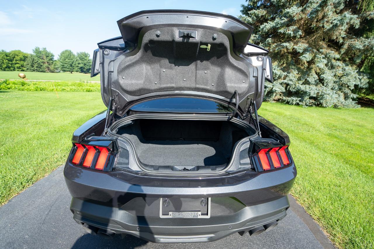 Ford Mustang Dark Horse 2024